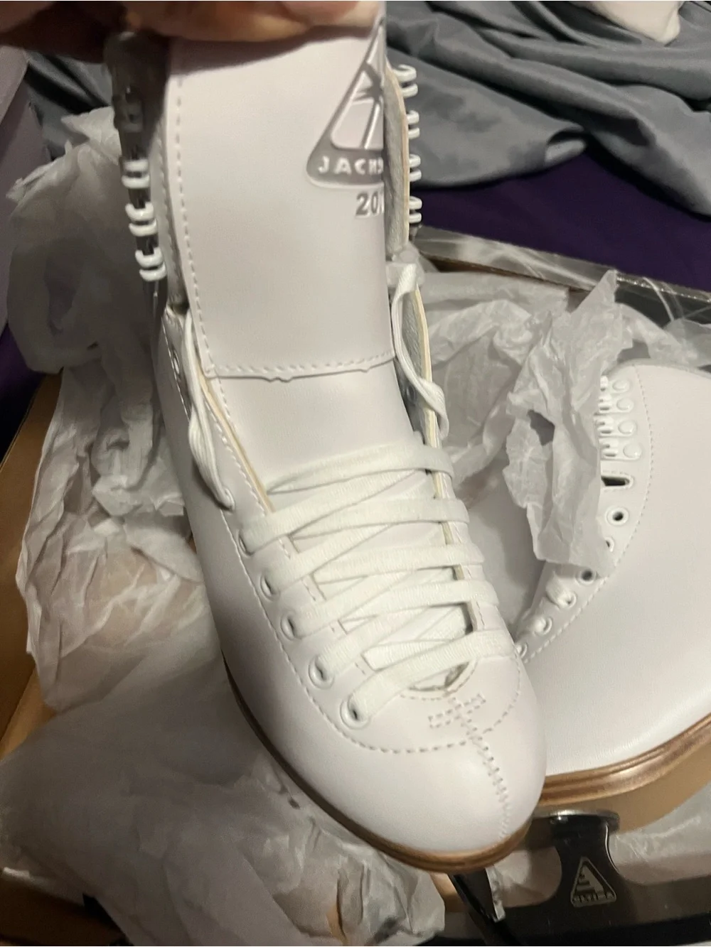 Jackson 200 Figure Ice Skates White Lace Size 6 for Ice Skating Women's Skates